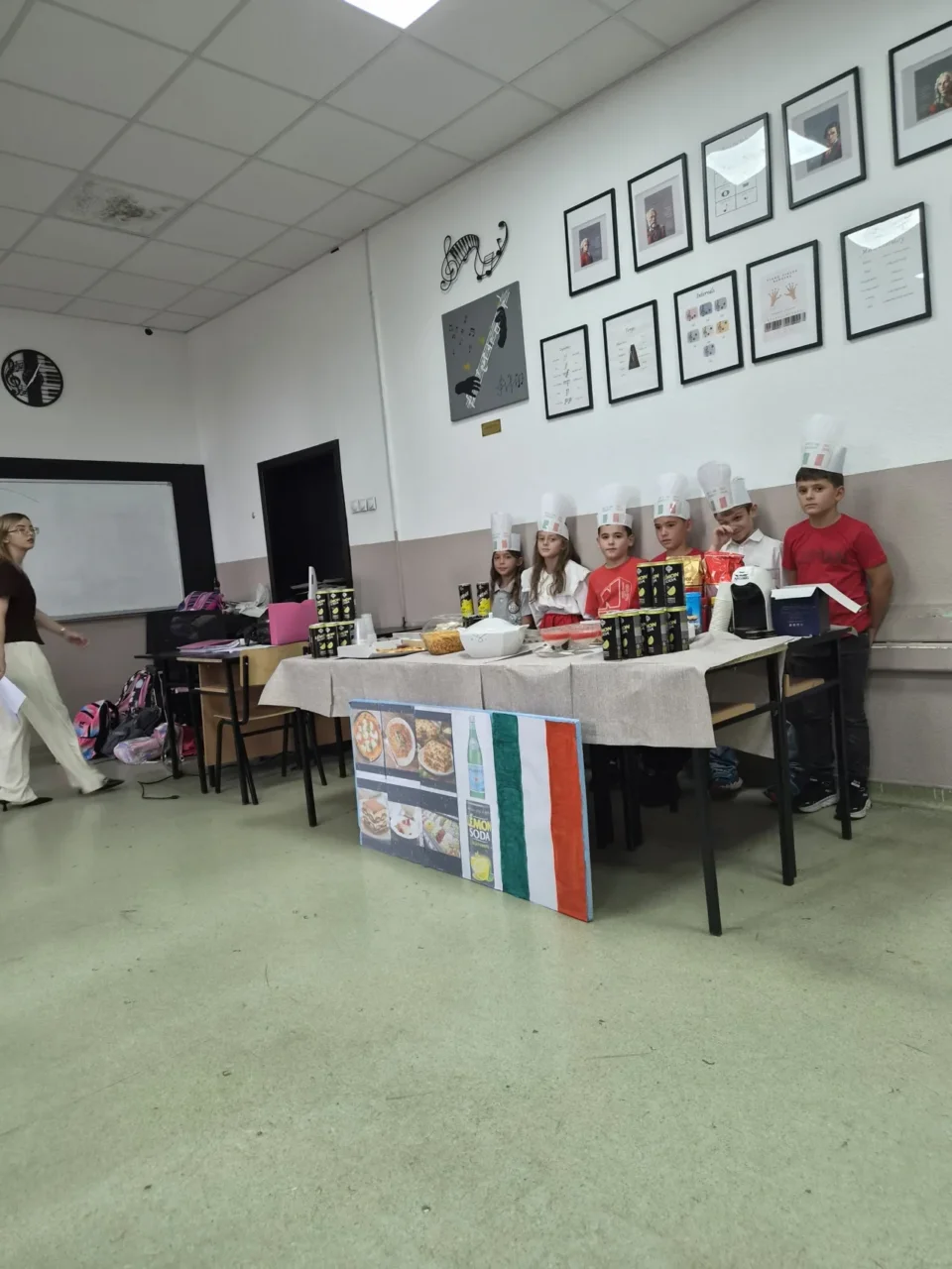A Journey Around the World at MPS “22 Noemvri”